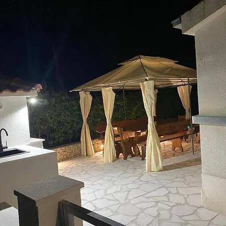 Marla Apartamento Sevid